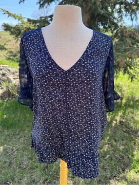 Lucky Brand Navy Floral V-Neck Blouse